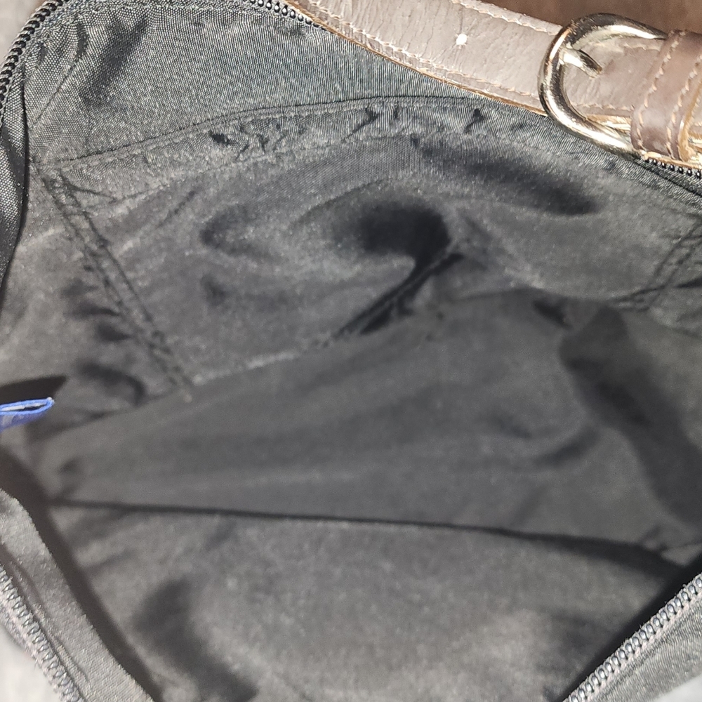 Authentic Burberry Tote bag - Picture 12 of 16